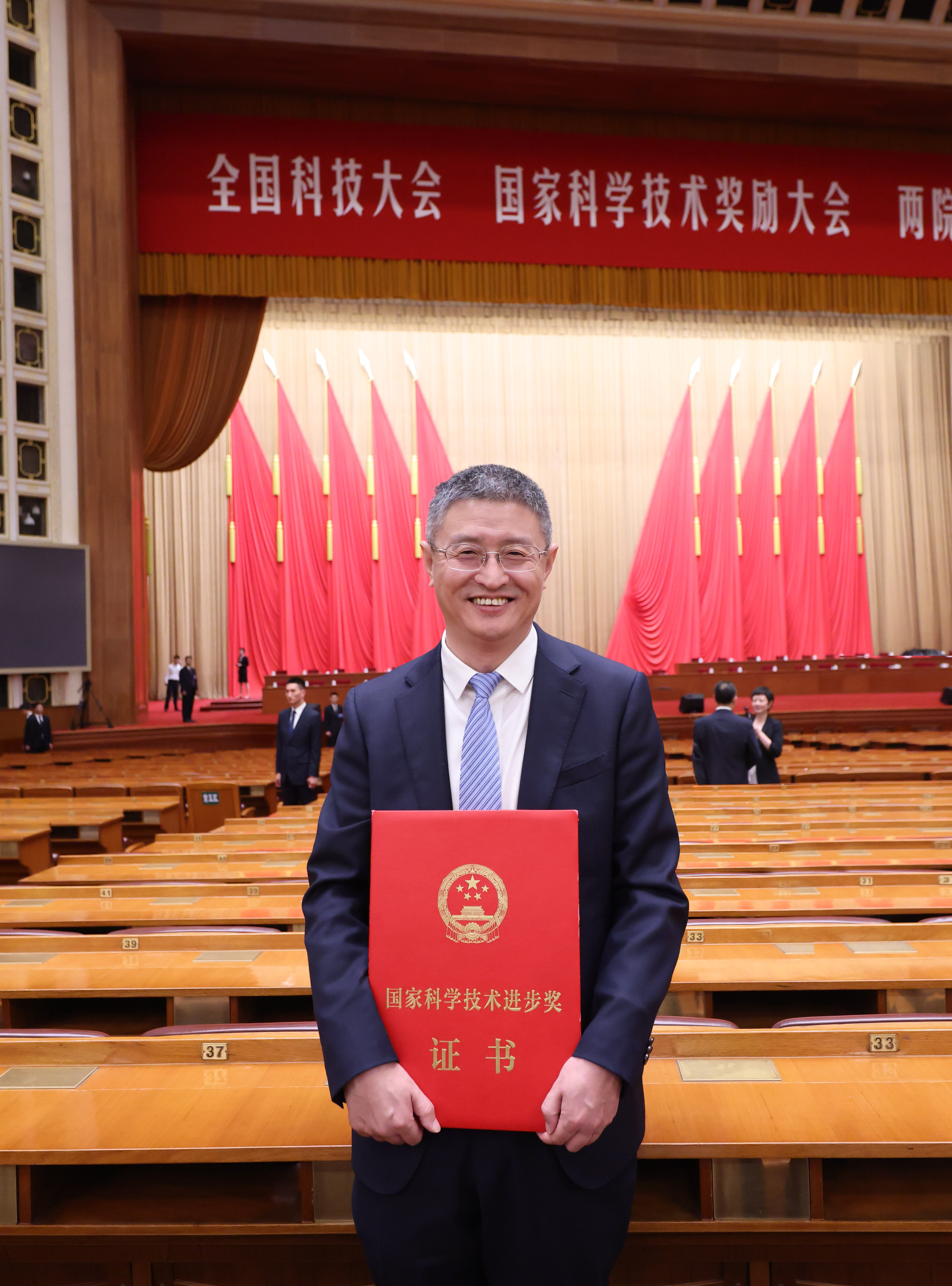 吴凯总获奖.png 吴凯总获奖.png